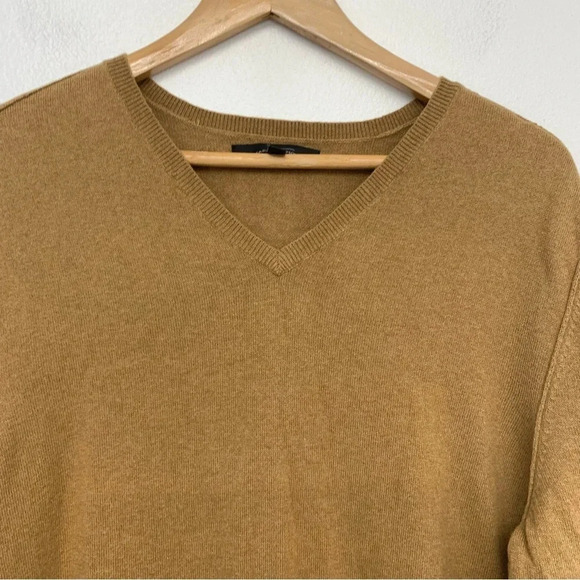 Mark Anthony Sweater Men XL  Cotton‎ Cashmere V Neck Camal Neutral Long Sleeve - Picture 2 of 11
